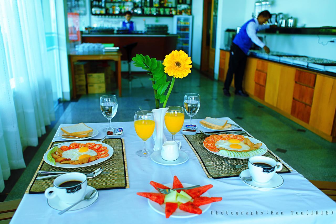 Ngwe Moe Hotel Mawlamyine Kültér fotó