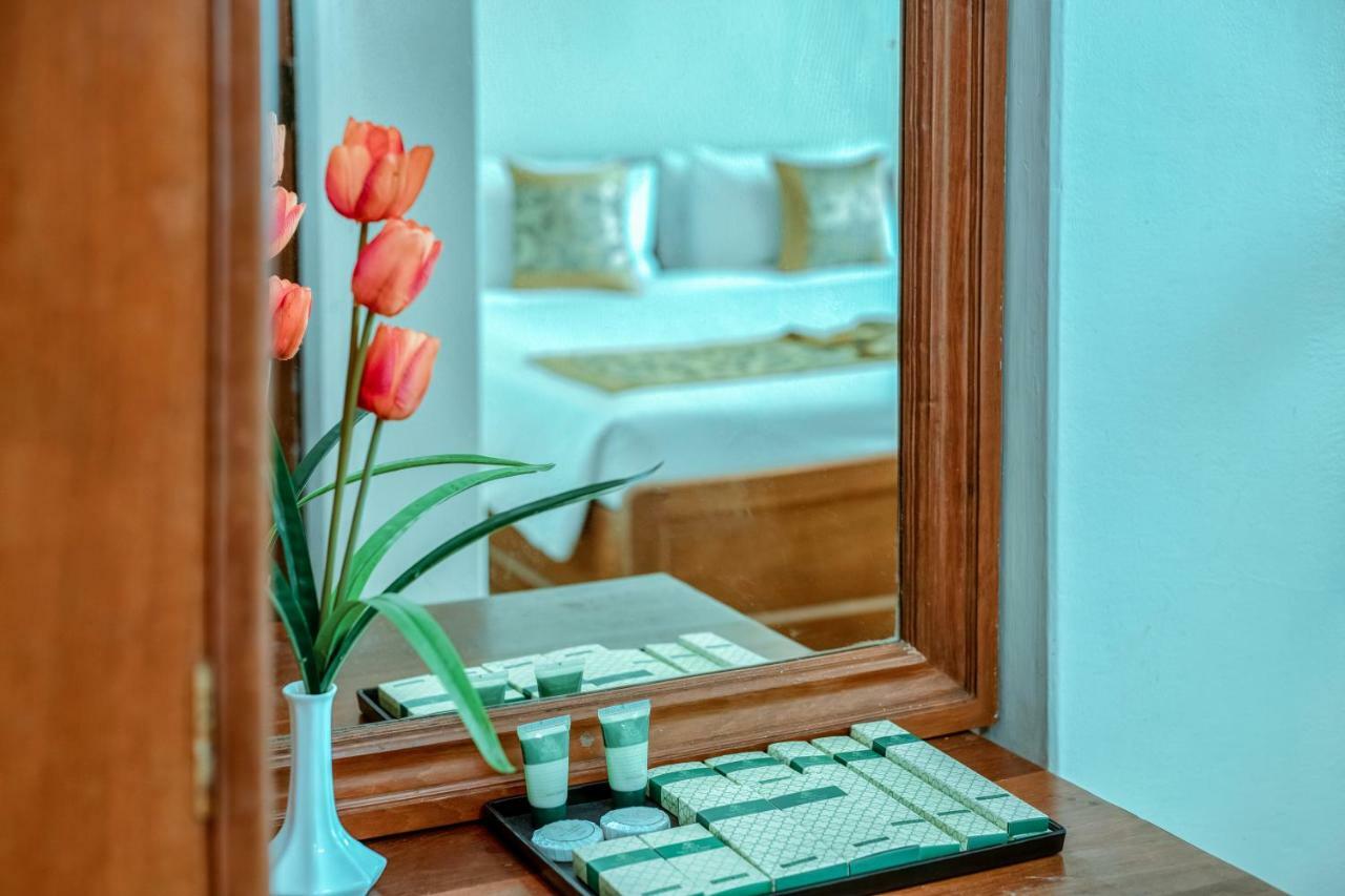 Ngwe Moe Hotel Mawlamyine Kültér fotó