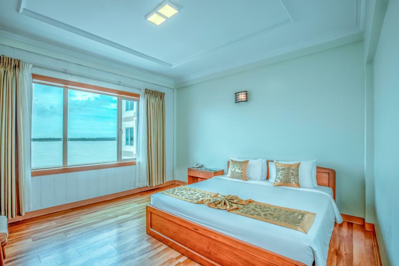 Ngwe Moe Hotel Mawlamyine Kültér fotó