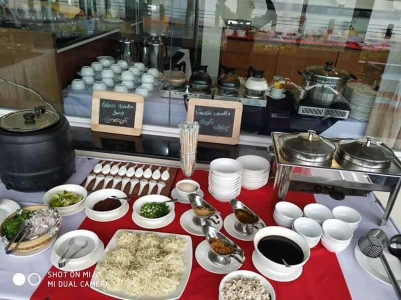 Ngwe Moe Hotel Mawlamyine Kültér fotó